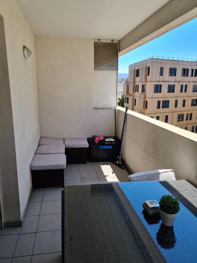 Appartement Lac rose - Parking, Métro, jusqu'à 4 personnes Marselha Exterior foto